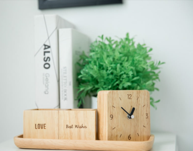 Horloge de table carrée
